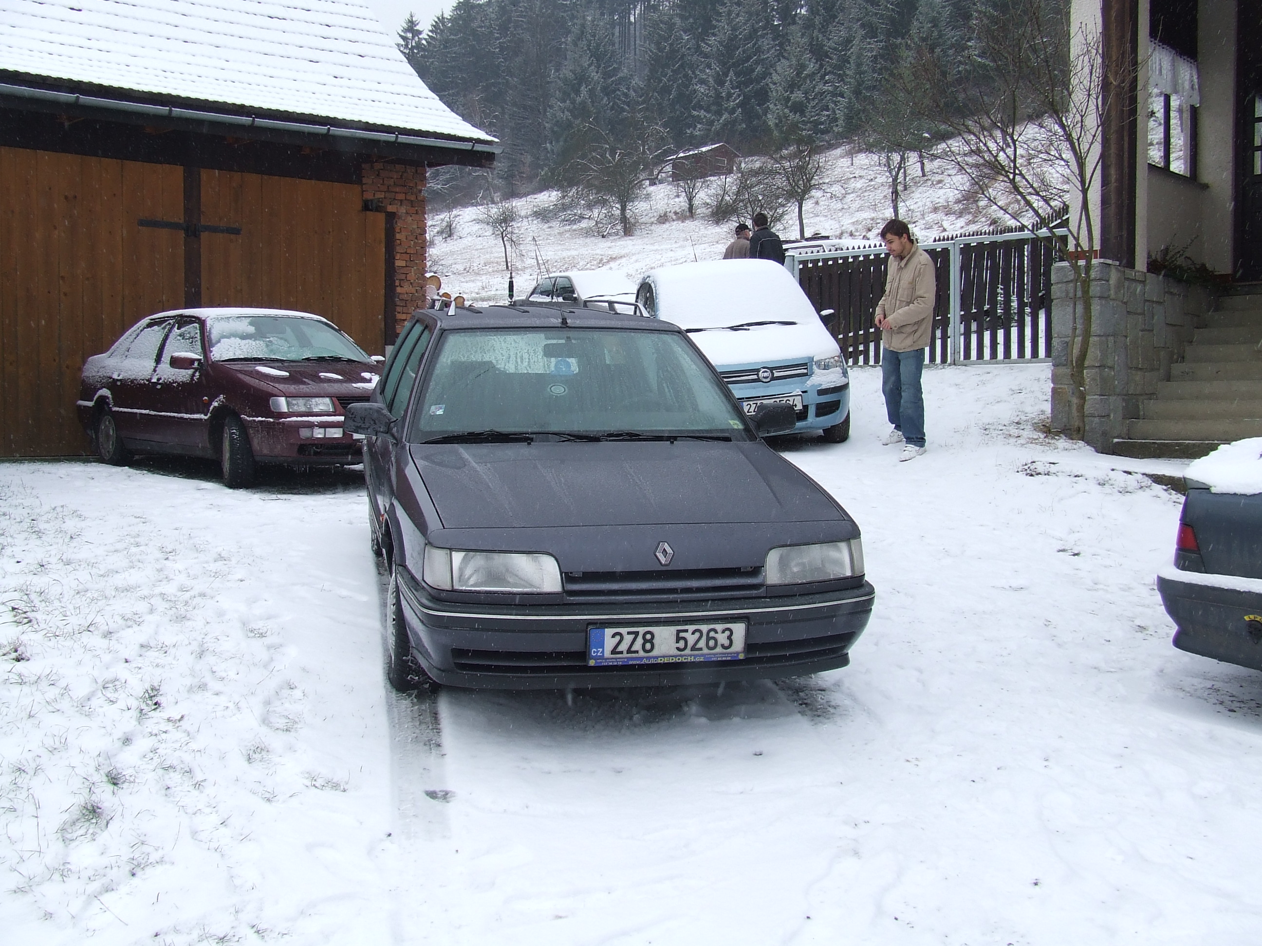 Stiblošova Nevada, okukuje ji Bála